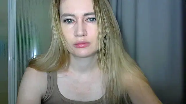 JessFoxxx online show from 09.13.25