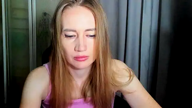 Snapshot of JessFoxxx chatting on 06.12.26 JessFoxxx online show from 06.12.26