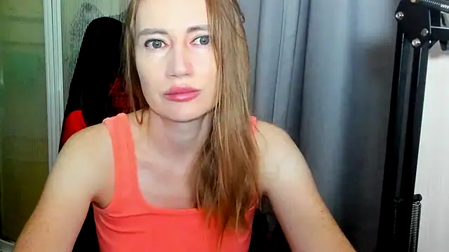 Snapshot of JessFoxxx chatting on 06.13.26 JessFoxxx online show from 06.13.26