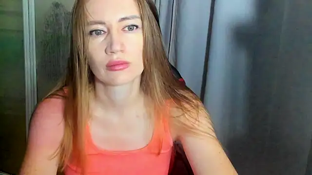 Snapshot of JessFoxxx chatting on 06.16.26 JessFoxxx online show from 06.16.26