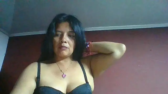 DianaOchoa  online show from 06.24.26