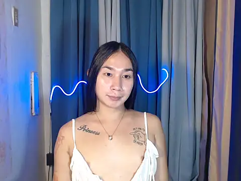 Snapshot of in_yourdreamstarxx chatting on 11.14.25 in yourdreamstarxx online show from 11.14.25