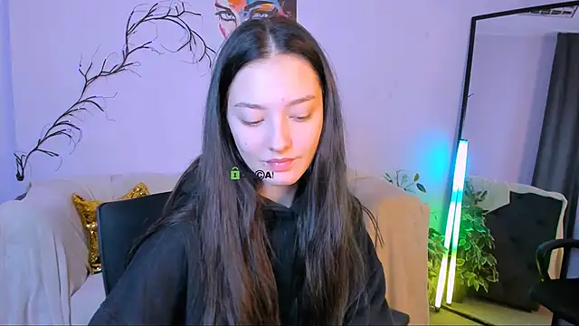 Snapshot of miki-niki chatting on 09.16.25 miki-niki online show from 09.16.25