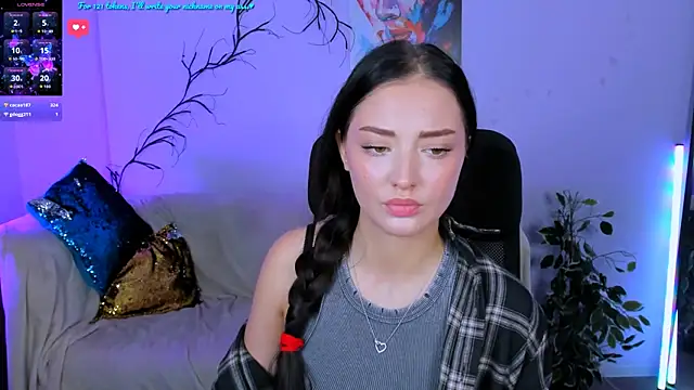 Snapshot of miki-niki chatting on 10.06.25 miki-niki online show from 10.06.25