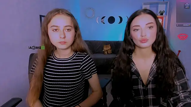 Snapshot of miki-niki chatting on 10.09.25 miki-niki online show from 10.09.25