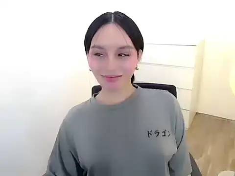 holly tabby online show from 09.19.25