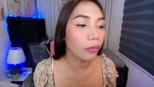 Snapshot of naughtyjayde chatting on 05.09.26 naughtyjayde online show from 05.09.26