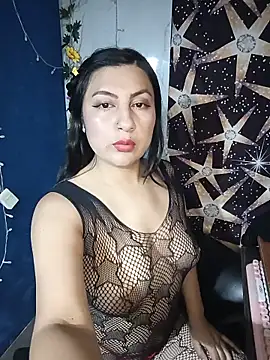 Snapshot of lunna_07 chatting on 05.15.26 lunna 07 online show from 05.15.26