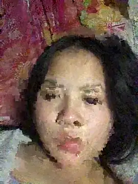 Snapshot of Tiiahpu chatting on 11.29.25 Tiiahpu online show from 11.29.25