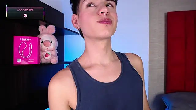 Ezra Storm online show from 12.05.25