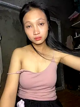 Snapshot of vyvy777 chatting on 09.18.25 vyvy777 online show from 09.18.25