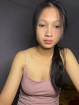 Snapshot of vyvy777 chatting on 10.31.25 vyvy777 online show from 10.31.25