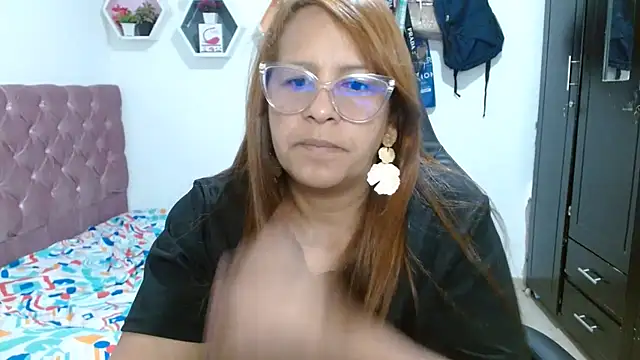 cristydirtyhot online show from 04.26.26