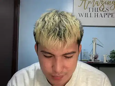 Snapshot of lovely_jay chatting on 05.15.26 lovely jay online show from 05.15.26