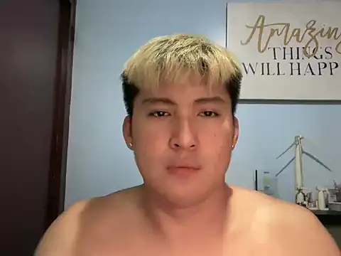 Snapshot of lovely_jay chatting on 05.22.26 lovely jay online show from 05.22.26