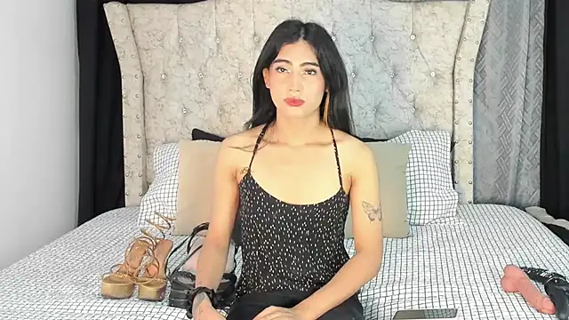 aleja spearsx online show from 04.04.26