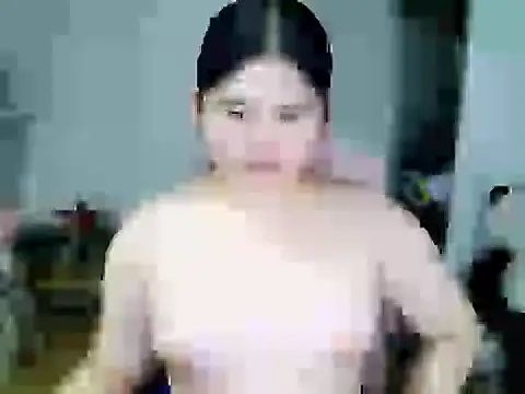 Snapshot of skinnygirl_69 chatting on 10.28.25 skinnygirl 69 online show from 10.28.25