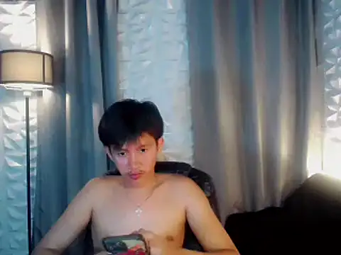 Snapshot of prince_elaijah chatting on 02.04.26 prince elaijah online show from 02.04.26