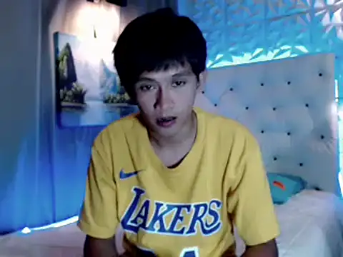 Snapshot of prince_elaijah chatting on 07.23.26 prince elaijah online show from 07.23.26