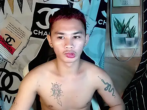 Snapshot of asianhardcock25 chatting on 10.07.25 asianhardcock25 online show from 10.07.25