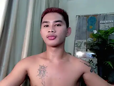 Snapshot of asianhardcock25 chatting on 10.12.25 asianhardcock25 online show from 10.12.25