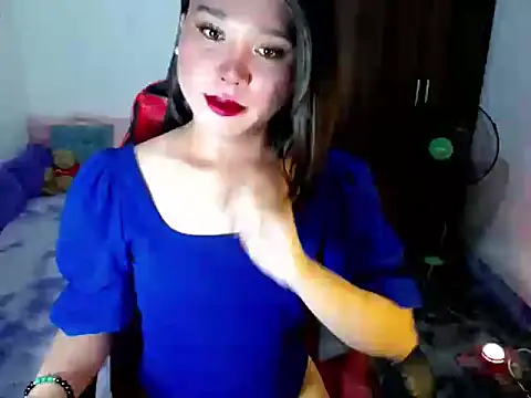 Snapshot of Urassiansweetcummer chatting on 05.30.26 Urassiansweetcummer online show from 05.30.26