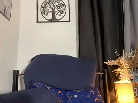 Zialustts online show from 03.18.26