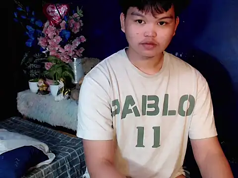 Reynelcock online show from 03.13.26