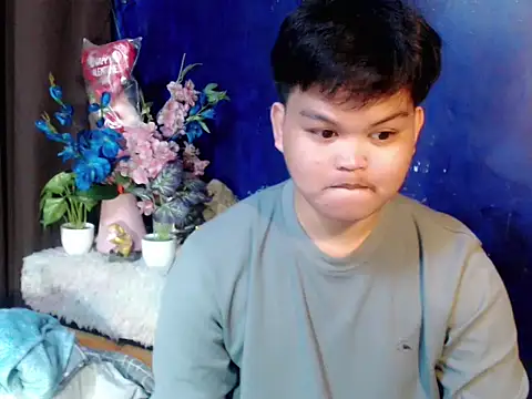 Reynelcock online show from 04.17.26