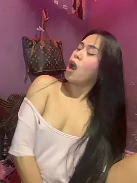 Snapshot of Angelina_bunny chatting on 02.18.26 Angelina bunny online show from 02.18.26