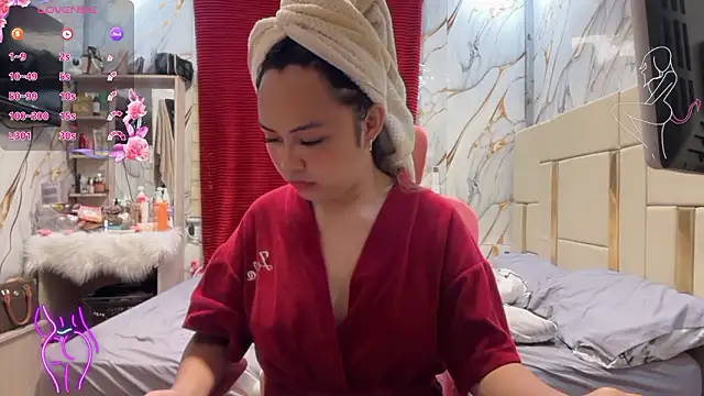 Snapshot of bhabylars69 chatting on 03.23.26 bhabylars69 online show from 03.23.26