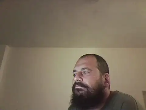 Snapshot of Negovotoo chatting on 11.17.25 Negovotoo online show from 11.17.25