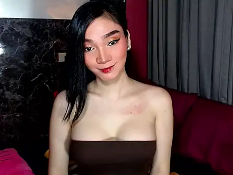 Snapshot of GoddessAphroditex chatting on 11.22.25 GoddessAphroditex online show from 11.22.25