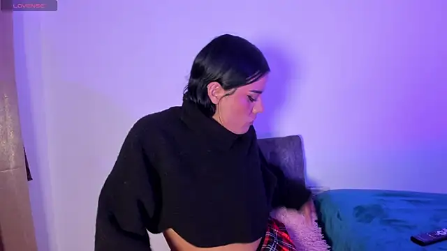 Shophie thoopson online show from 01.17.26