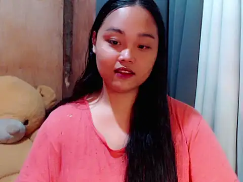  Lylia online show from 11.30.25