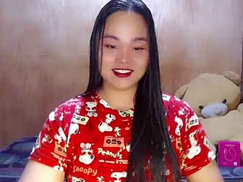 Snapshot of _Lylia chatting on 06.02.26 Lylia online show from 06.02.26