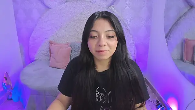 Snapshot of Sarita_jane chatting on 03.26.26 Sarita jane online show from 03.26.26