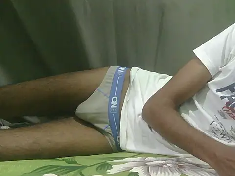 Snapshot of rockyy23boy chatting on 06.06.26 rockyy23boy online show from 06.06.26