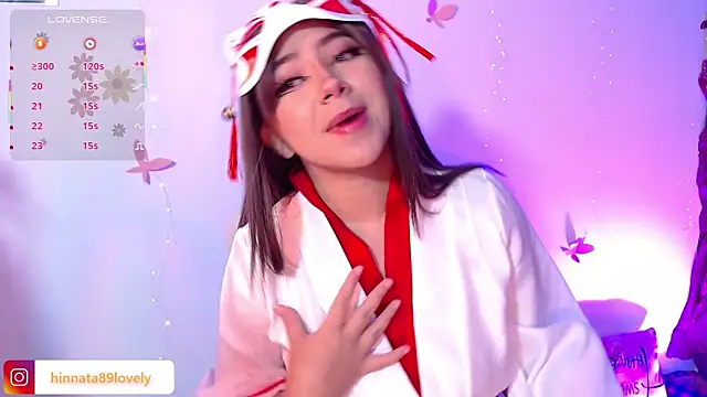 hinnata lovely online show from 09.17.25