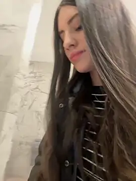 Snapshot of Isabella21_ chatting on 02.12.26 Isabella21 online show from 02.12.26