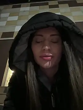 Snapshot of Isabella21_ chatting on 03.05.26 Isabella21 online show from 03.05.26