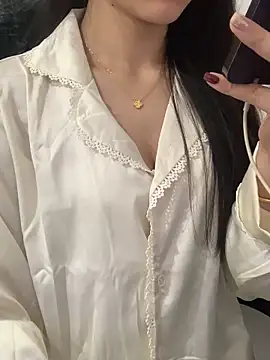 JennyQueen18 online show from 10.16.25