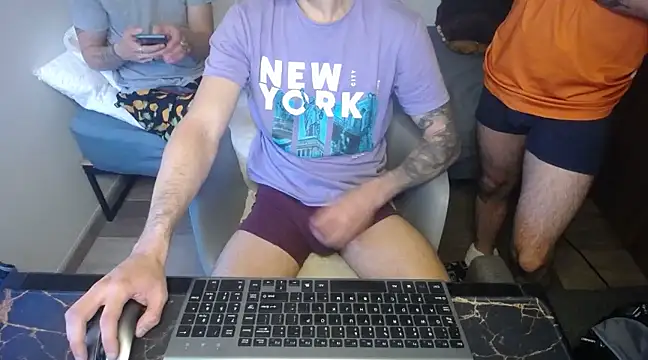 Snapshot of bossking017 chatting on 01.19.25 bossking017 online show from 01.19.25