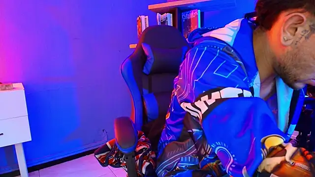 Snapshot of Thonixxx_mr chatting on 02.24.26 Thonixxx mr online show from 02.24.26