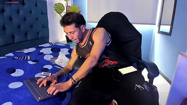 Snapshot of Thonixxx_mr chatting on 03.02.26 Thonixxx mr online show from 03.02.26