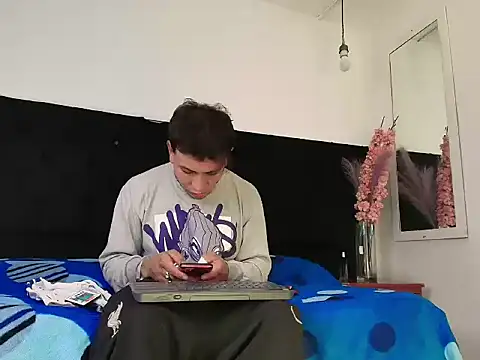 Thonixxx mr online show from 03.12.26