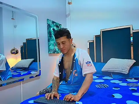 Thonixxx mr online show from 04.11.26