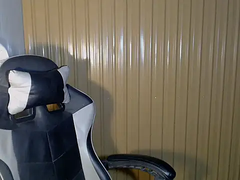 urcurlydiva online show from 04.12.26