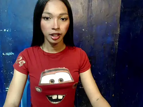 Snapshot of Simi_Ipit chatting on 04.27.26 Simi Ipit online show from 04.27.26
