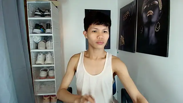 crazyasiantwink online show from 11.22.25